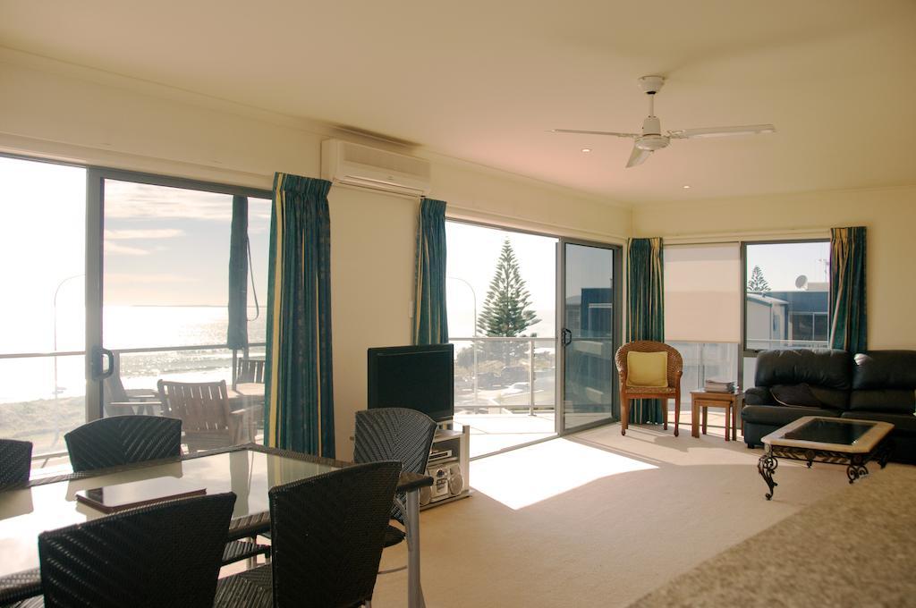 The Reef Beachfront Apartments Mount Maunganui Exterior photo