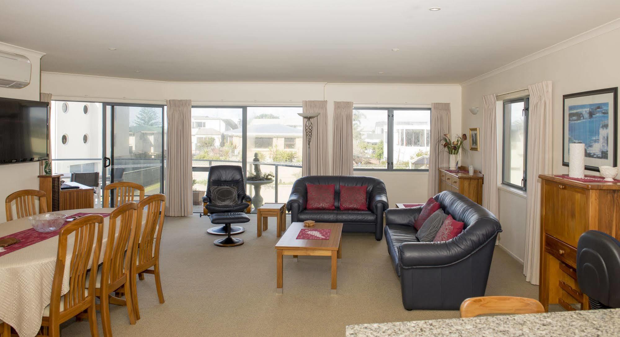 The Reef Beachfront Apartments Mount Maunganui Exterior photo