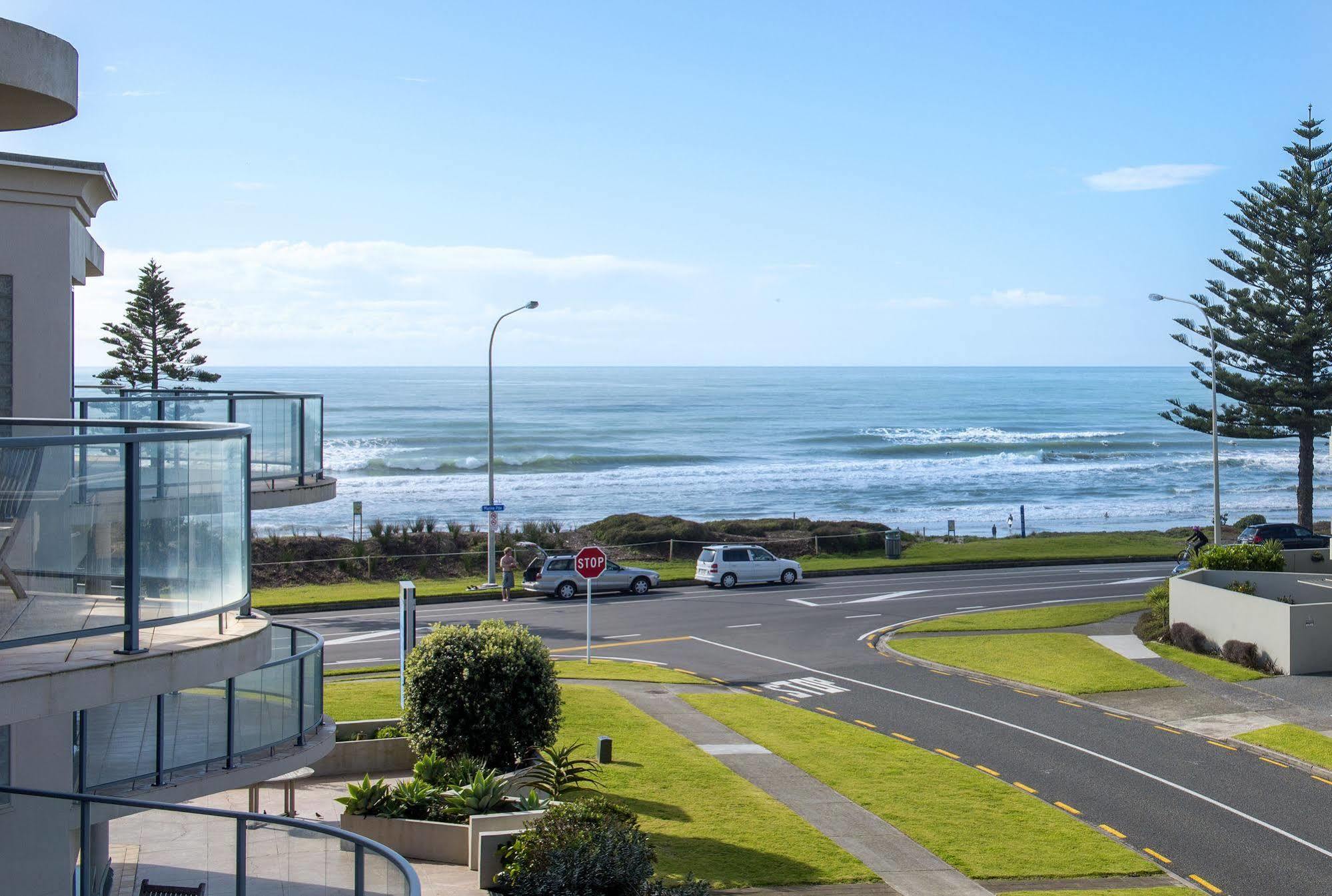 The Reef Beachfront Apartments Mount Maunganui Exterior photo