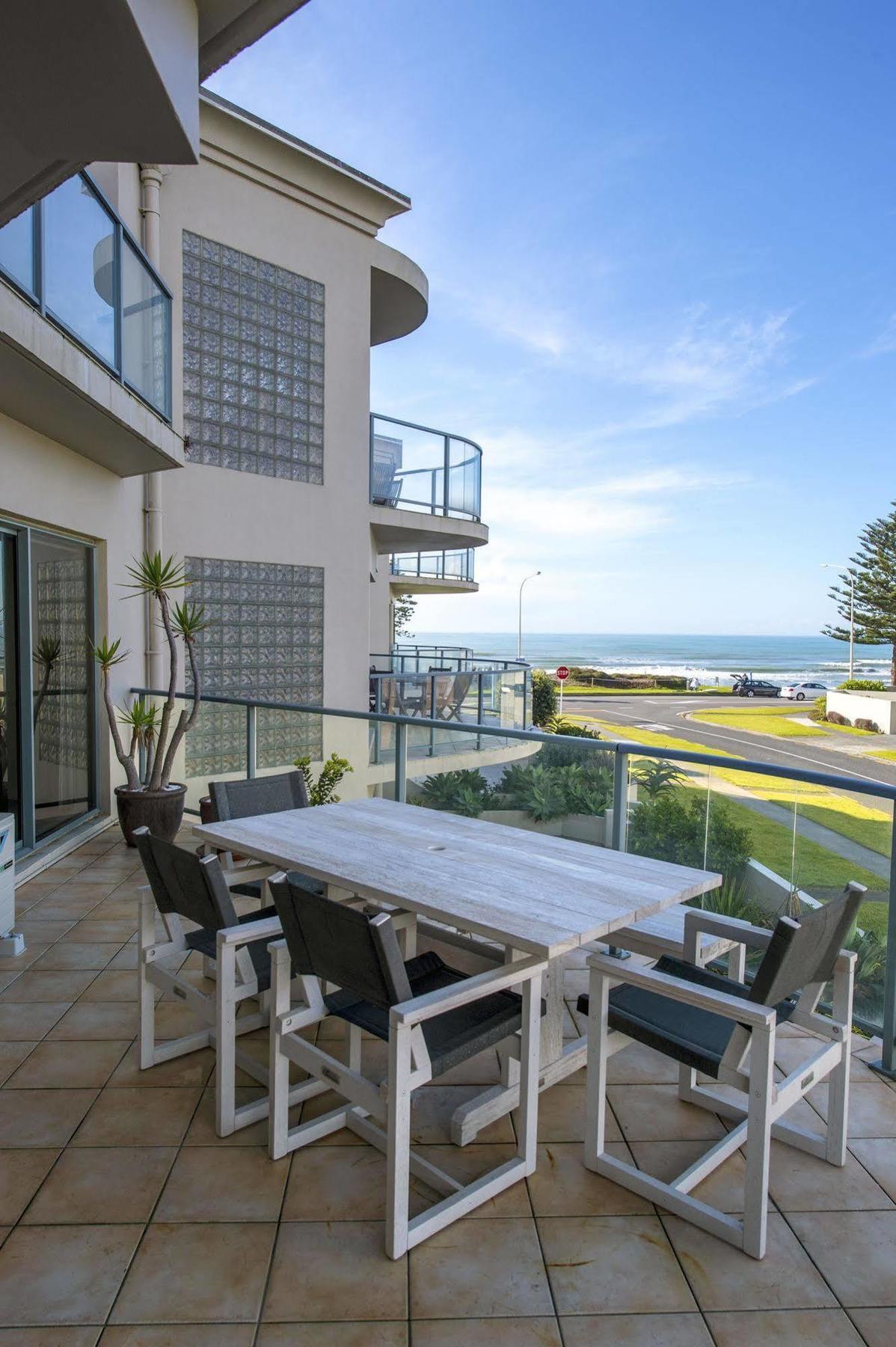 The Reef Beachfront Apartments Mount Maunganui Exterior photo