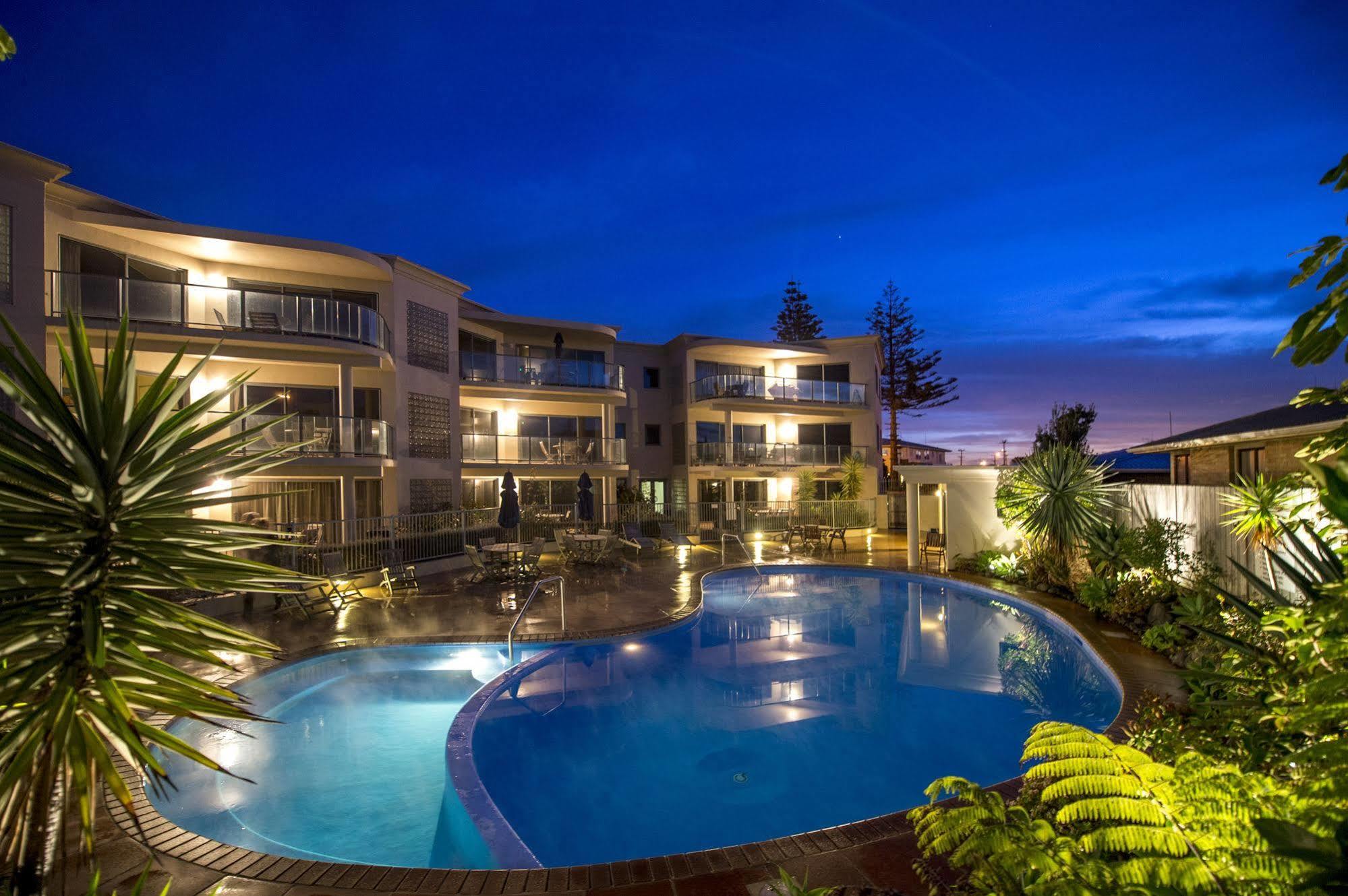 The Reef Beachfront Apartments Mount Maunganui Exterior photo