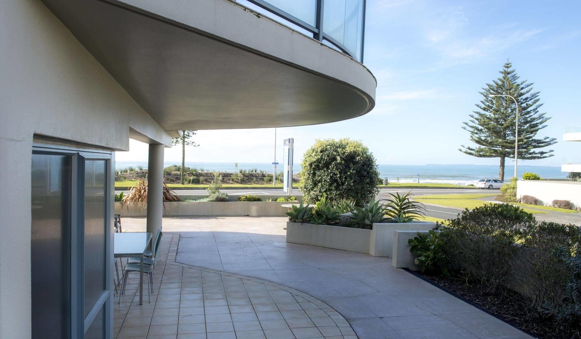 The Reef Beachfront Apartments Mount Maunganui Exterior photo